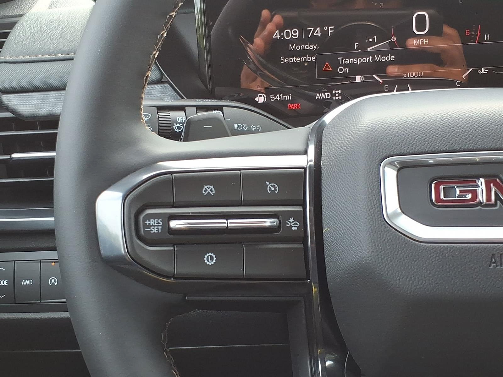 New 2027 GMC Acadia AT4 w/ Luxury Package AWD/4WD image 17