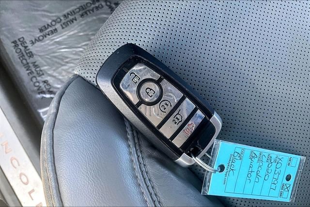 Used 2020 Lincoln Aviator Reserve w/ Elements Package Plus image 11