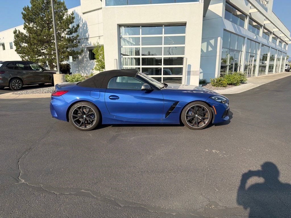 Used 2024 BMW Z4 M40i w/ Premium Package RWD image 12