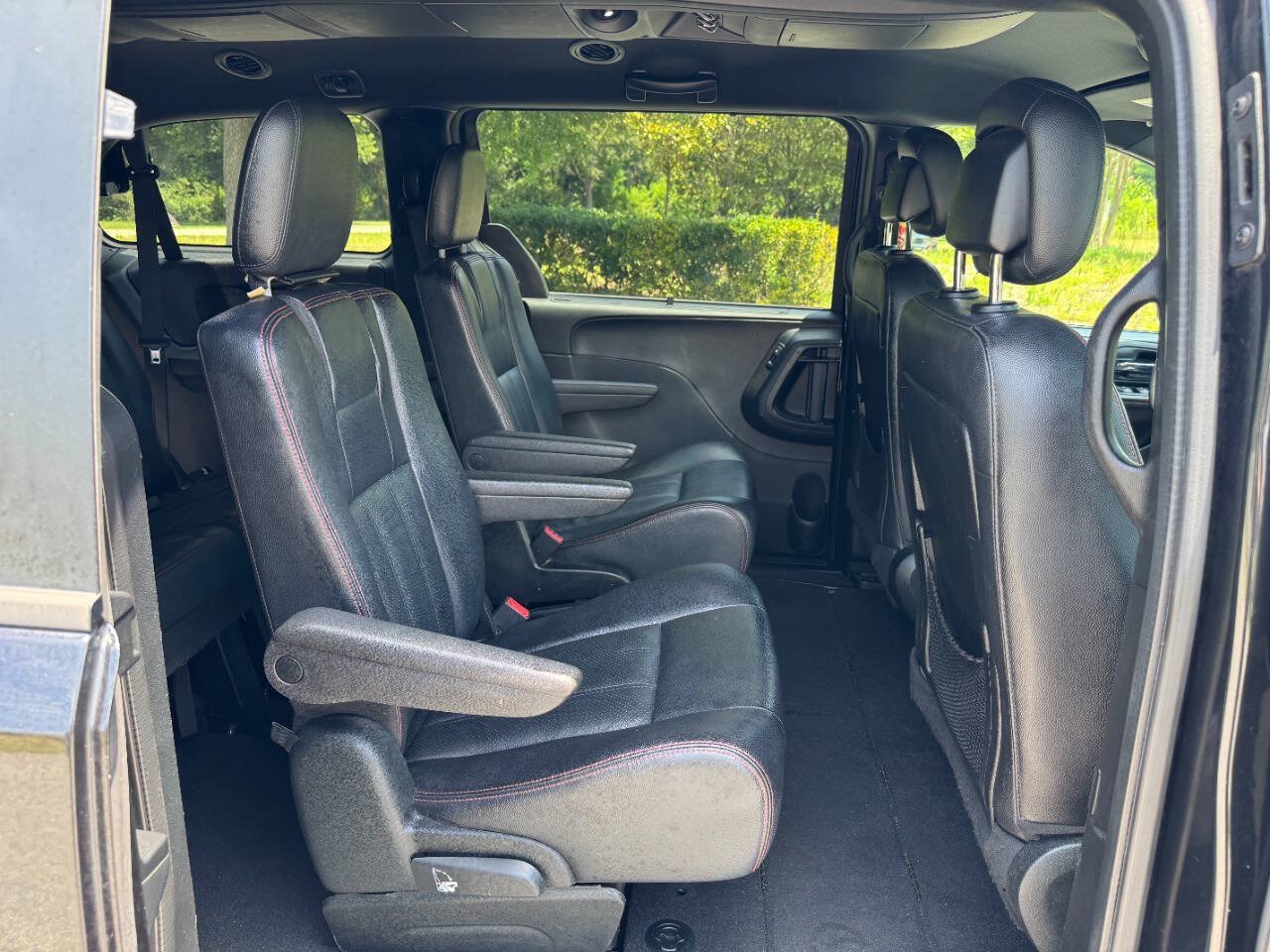 Used 2018 Dodge Grand Caravan GT FWD image 41