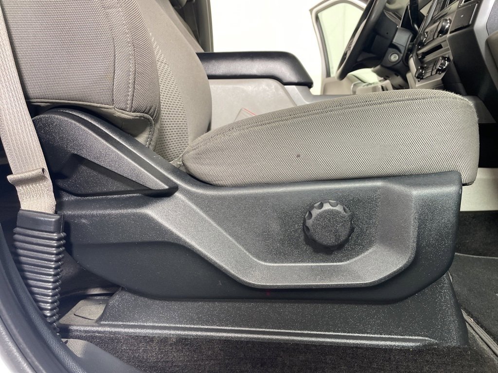 Used 2016 Ford F150 XLT image 23