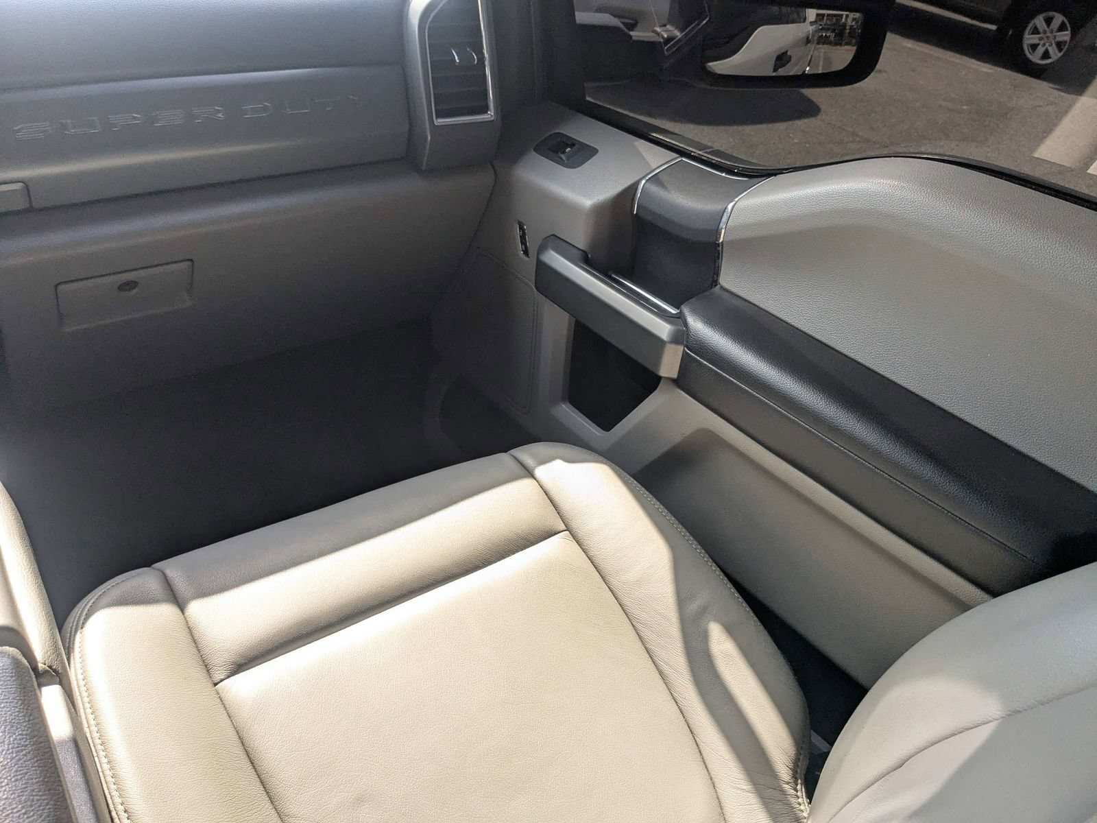 Used 2017 Ford F350 XLT w/ XLT Value Package AWD/4WD image 17