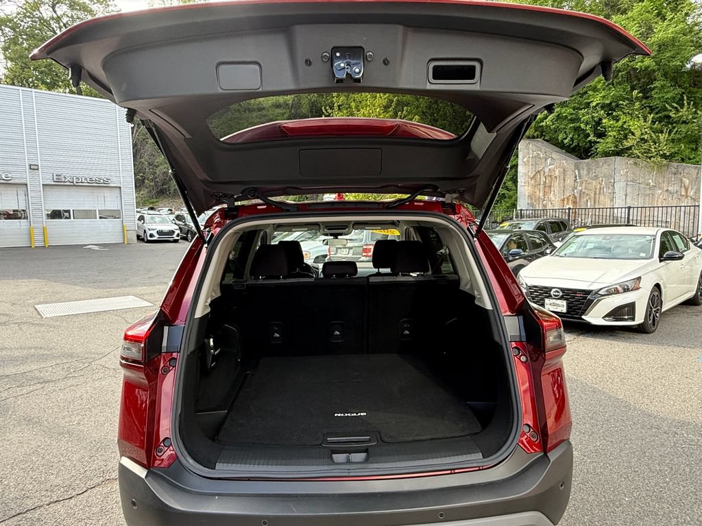 Used 2023 Nissan Rogue SV AWD/4WD image 31