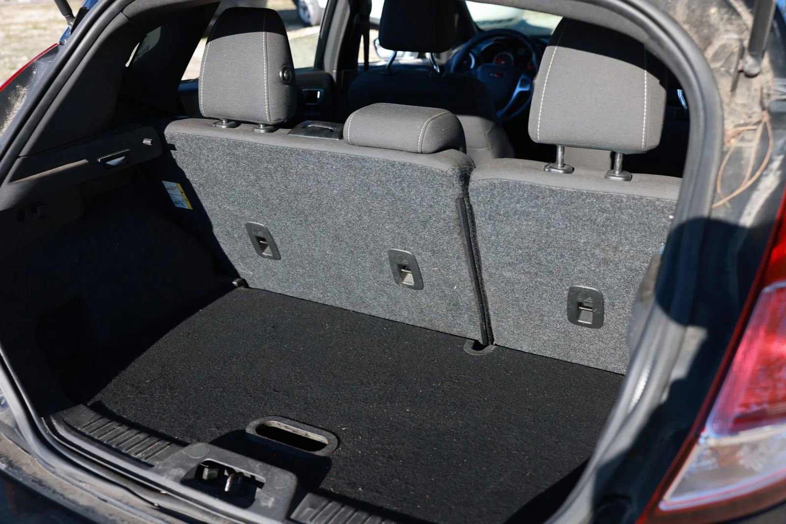 Used 2016 Ford Fiesta ST FWD image 23