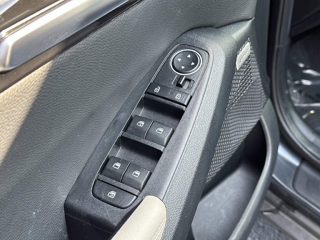 Used 2022 Kia Seltos SX w/ Sunroof Package AWD/4WD image 22