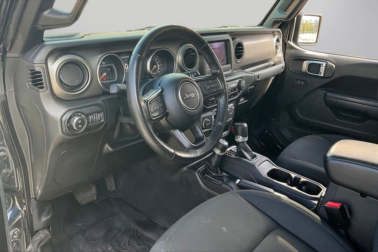 Used 2021 Jeep Gladiator Willys image 19