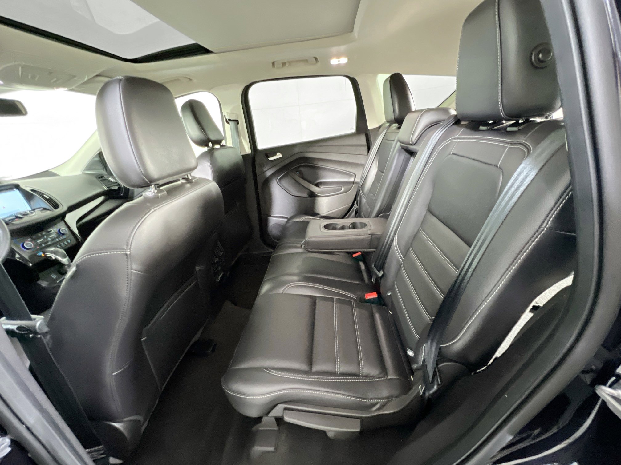 Used 2019 Ford Escape Titanium image 24