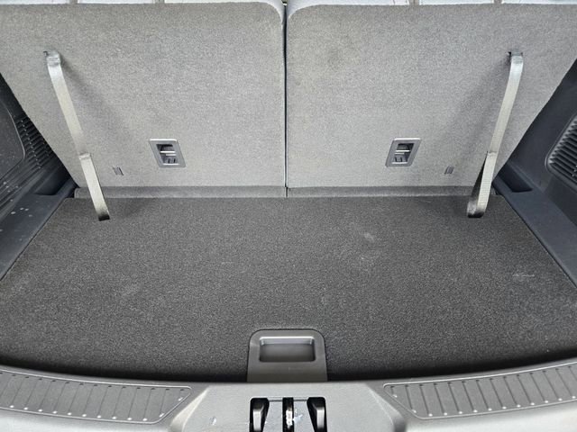 New 2026 Ford Explorer Active RWD image 24