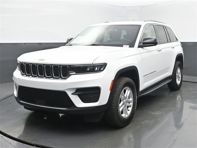 Used 2024 Jeep Grand Cherokee Laredo