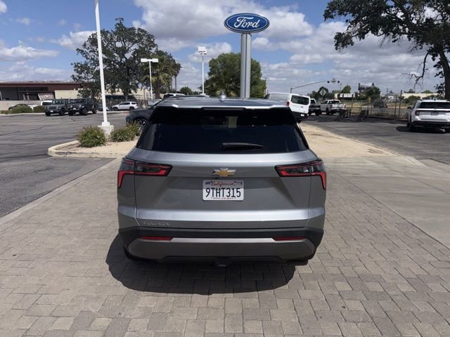 Used 2025 Chevrolet Equinox LT FWD image 4