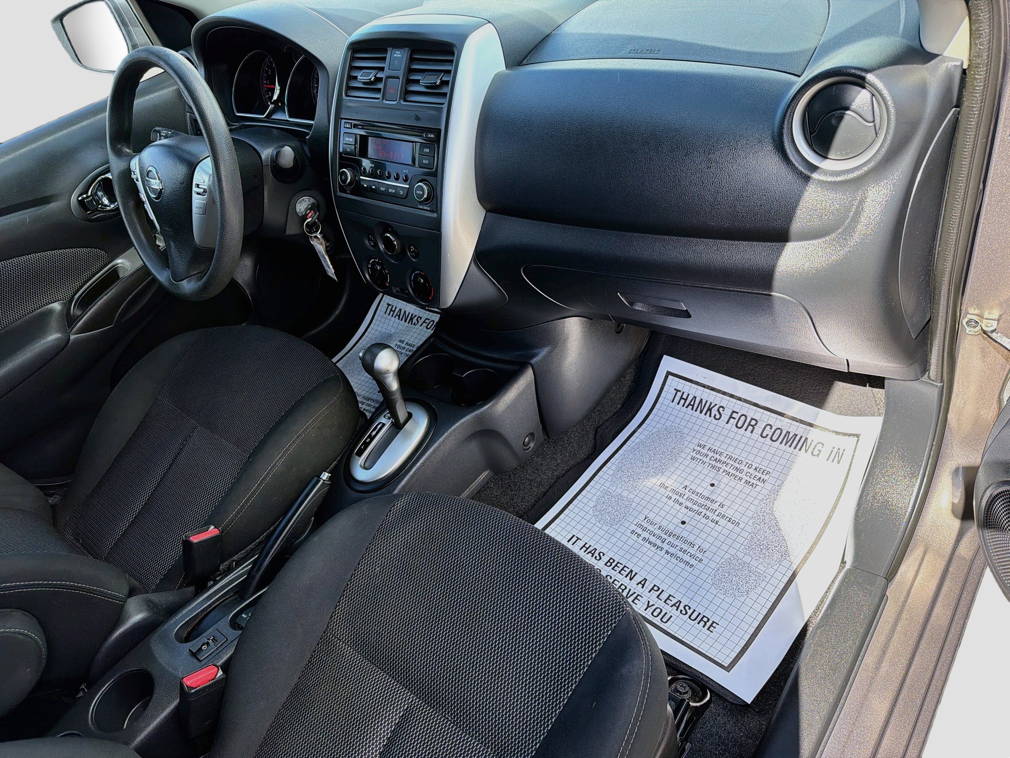 Used 2015 Nissan Versa SV FWD image 13