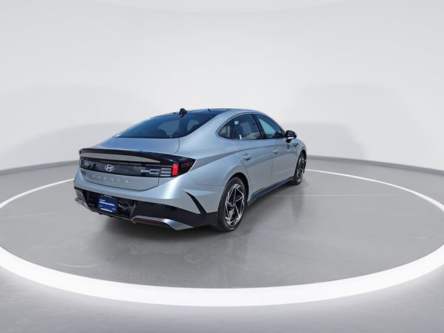 Certified 2024 Hyundai Sonata SEL w/ Convenience Package FWD image 8
