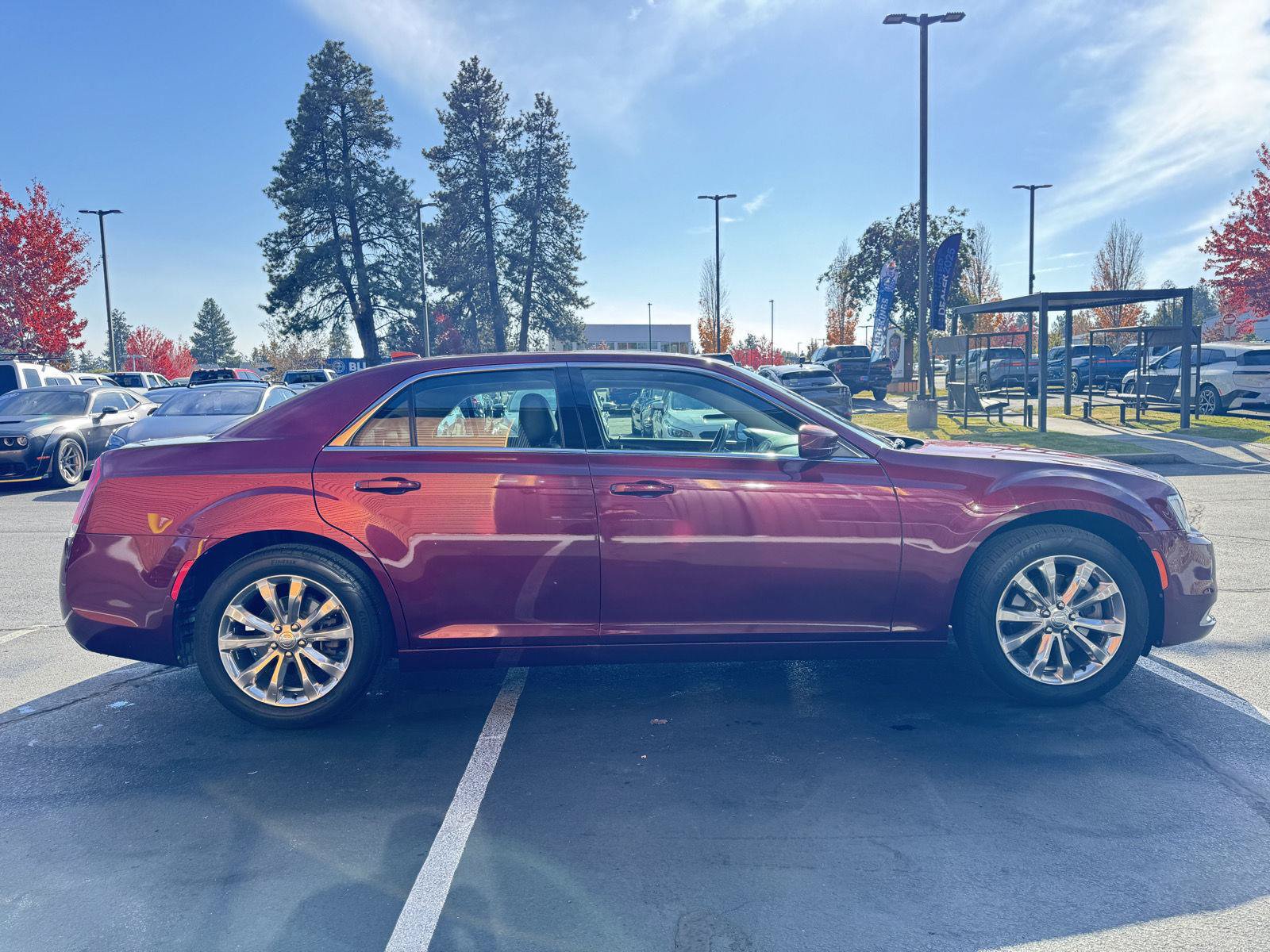Used 2020 Chrysler 300 Touring L w/ Value Package AWD/4WD image 6