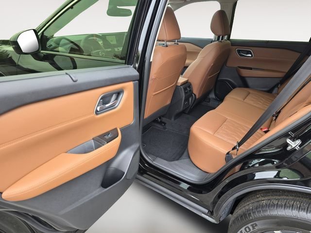 New 2026 Nissan Rogue Platinum AWD/4WD image 13