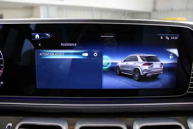 Used 2024 Mercedes-Benz GLE 450e 4MATIC w/ Warmth & Comfort Package image 28