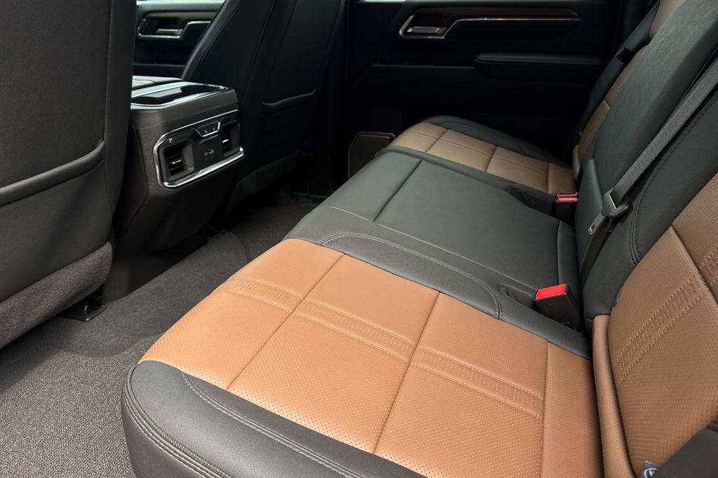 Certified 2024 Chevrolet Silverado 3500 High Country image 13