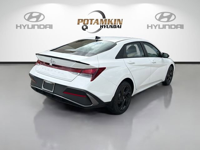 New 2026 Hyundai Elantra Sport FWD image 5