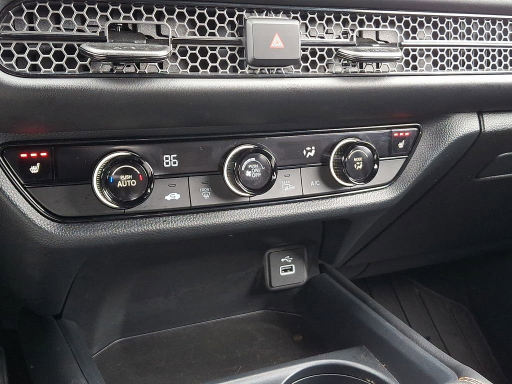 Used 2025 Honda HR-V Sport image 16