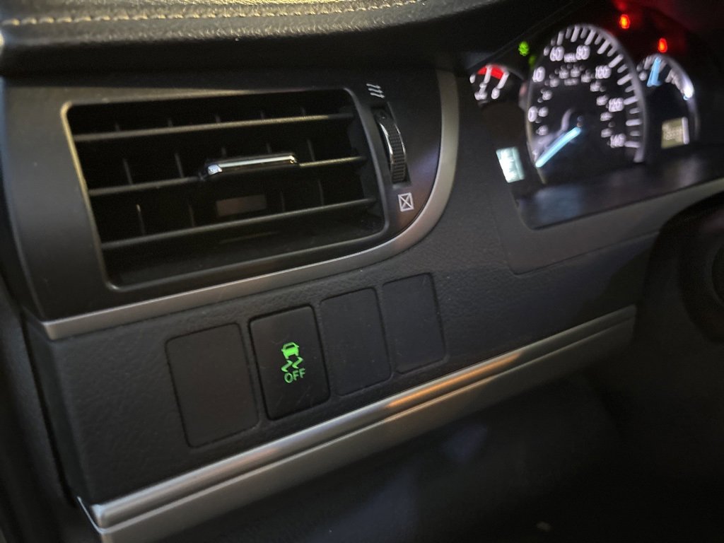 Used 2013 Toyota Camry SE image 8