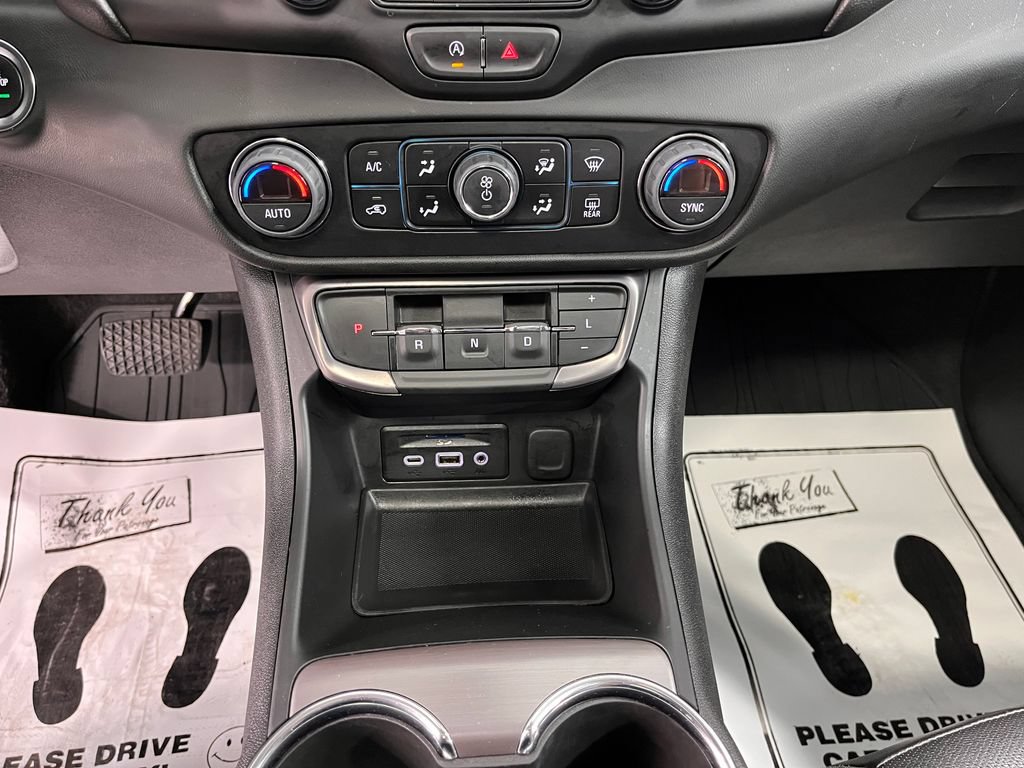 Used 2022 GMC Terrain AT4 AWD/4WD image 24