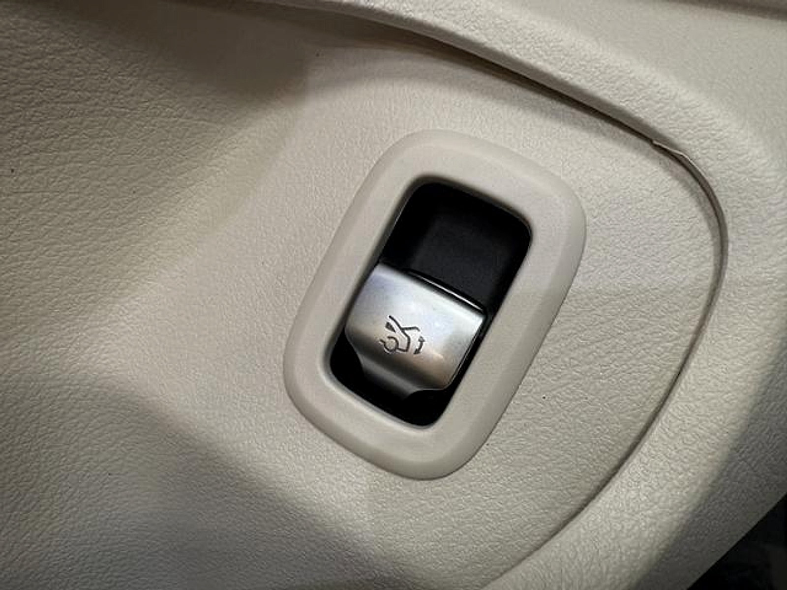 New 2026 Mercedes-Benz CLE 300 4MATIC Coupe image 24