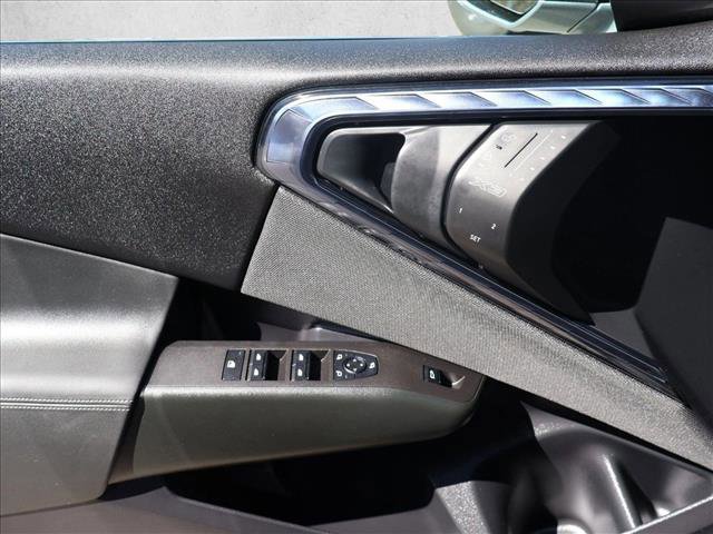 Used 2025 BMW X3 xDrive30i w/ Premium Package image 12