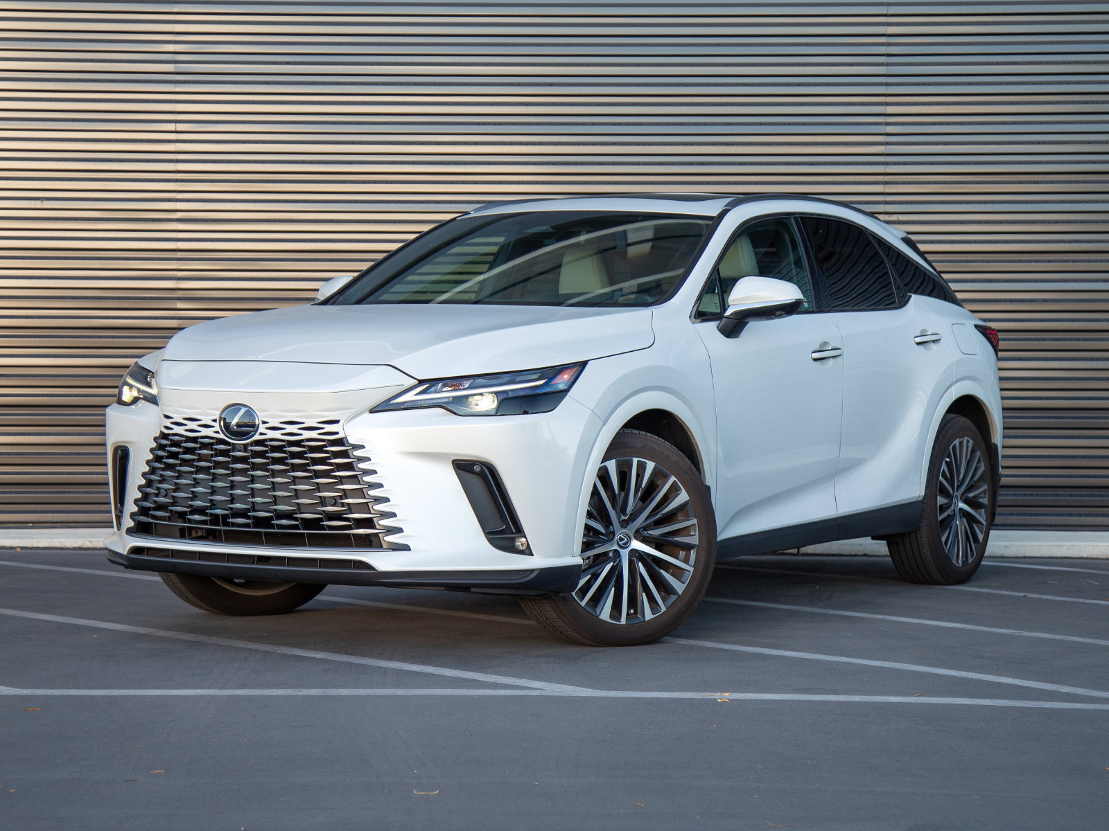 Used 2023 Lexus RX 350 Premium Plus w/ Cold Area Package FWD image 1