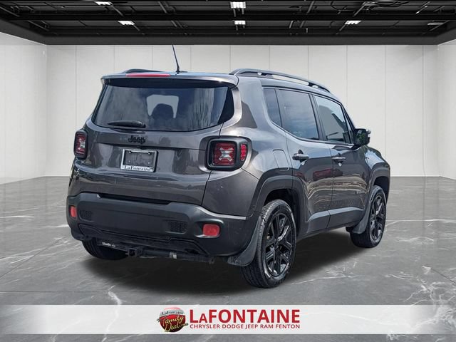 Used 2016 Jeep Renegade Latitude AWD/4WD image 5