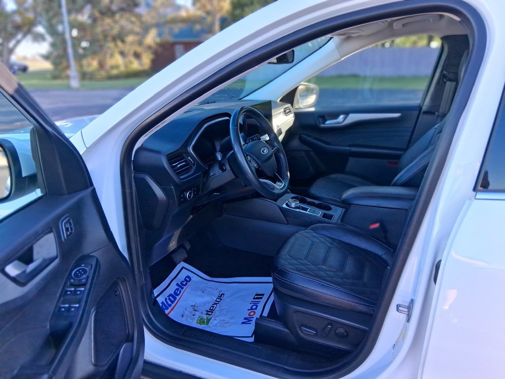 Used 2023 Ford Escape SE w/ PHEV Premium Package FWD image 22