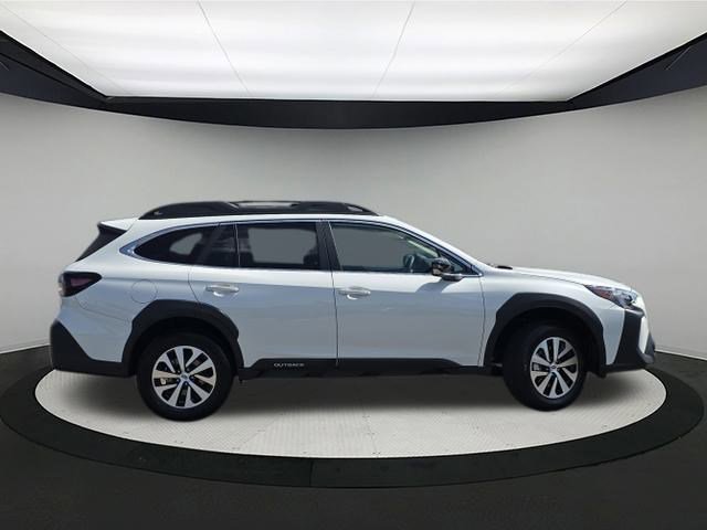 New 2025 Subaru Outback Premium image 8