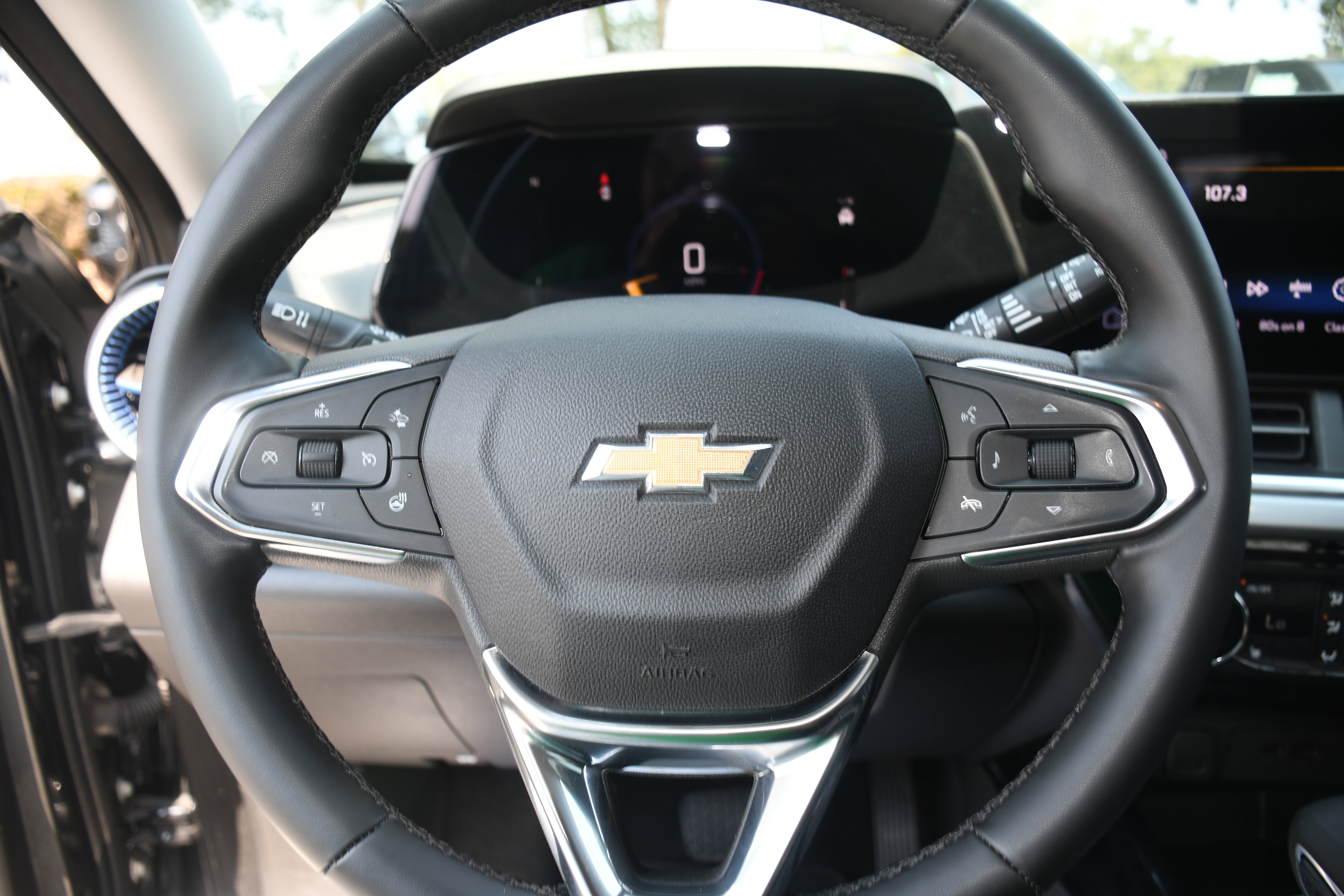 Used 2024 Chevrolet Trax LT w/ Driver Confidence Package image 12