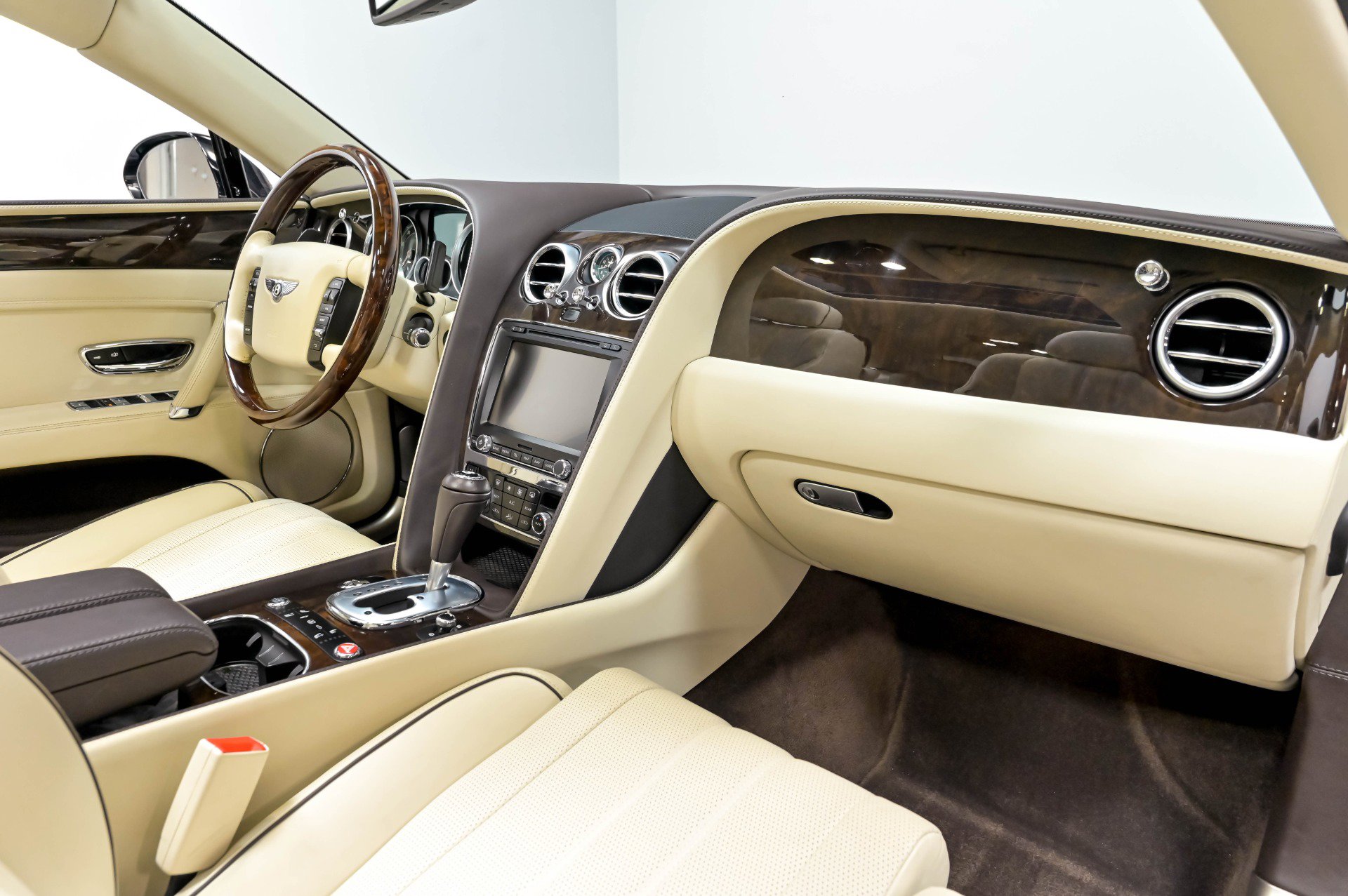 Used 2014 Bentley Flying Spur W12 AWD/4WD image 26