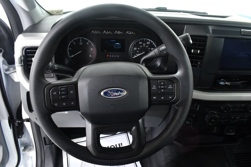New 2026 Ford F550 4x4 Regular Cab Super Duty image 7