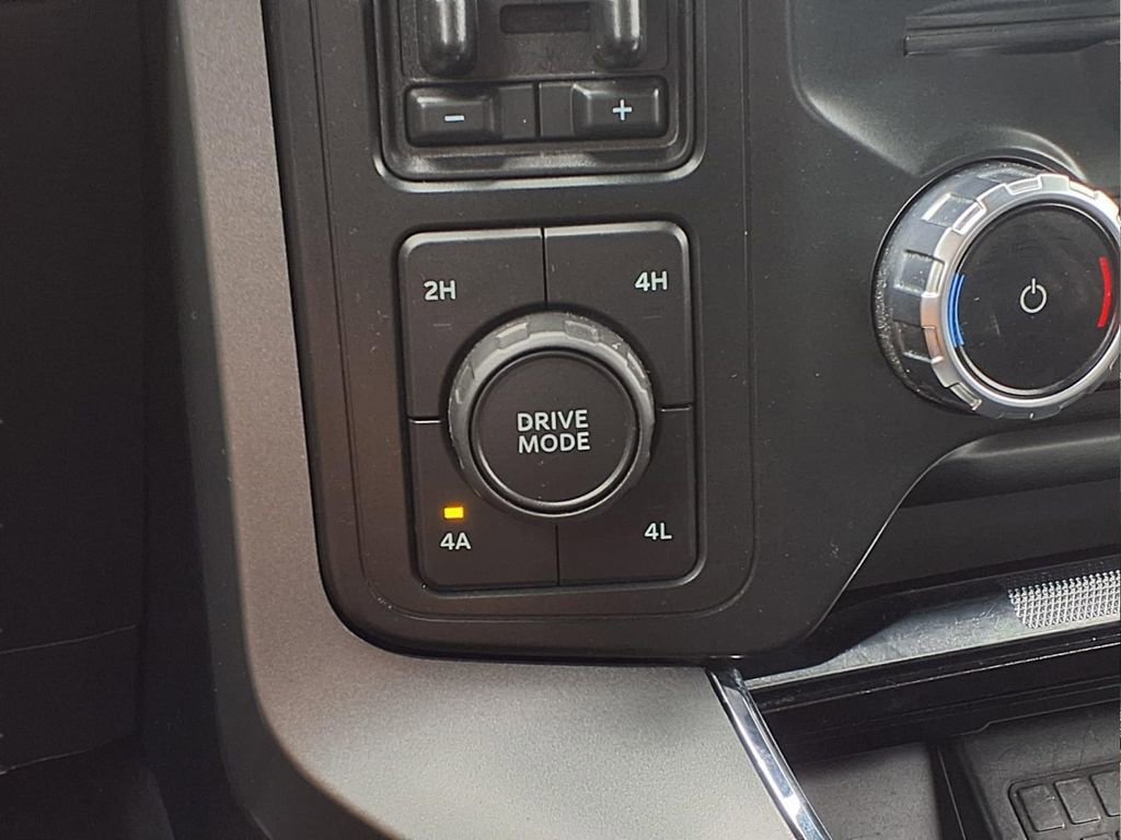 Used 2022 Ford F150 Lariat image 12