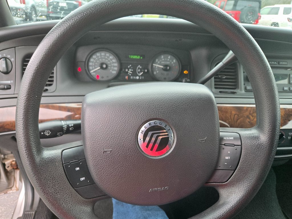 Used 2007 Mercury Grand Marquis GS image 9