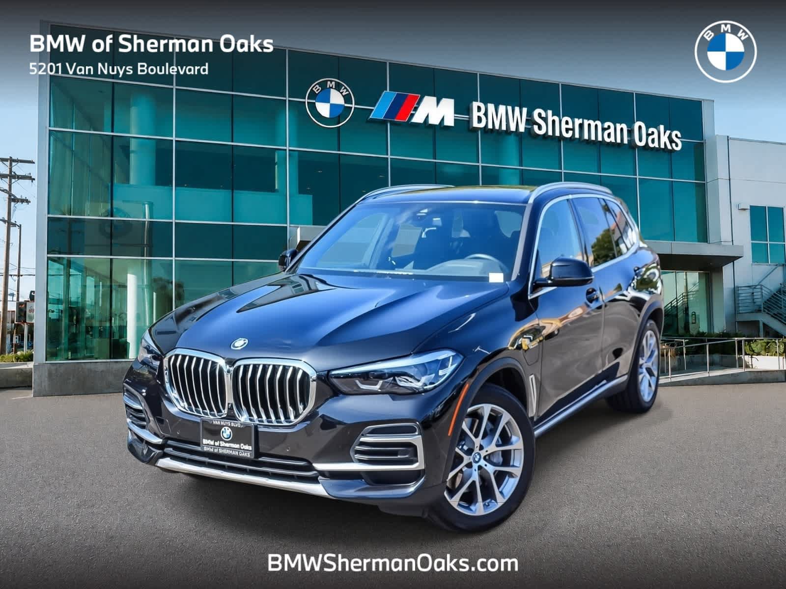 Used 2023 BMW X5 xDrive45e w/ Climate Comfort Package AWD/4WD image 1