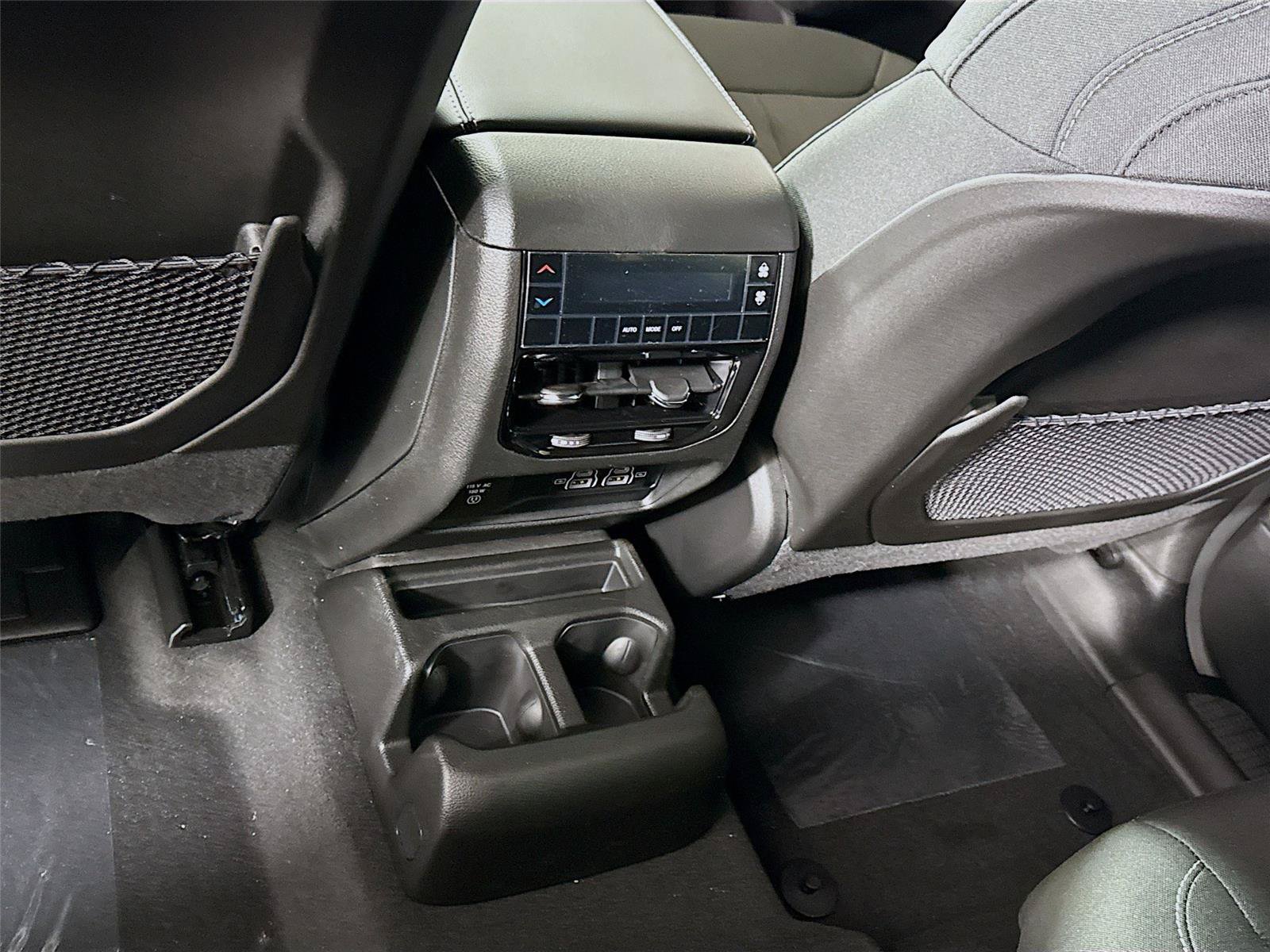 New 2026 Jeep Grand Cherokee L 4WD image 18