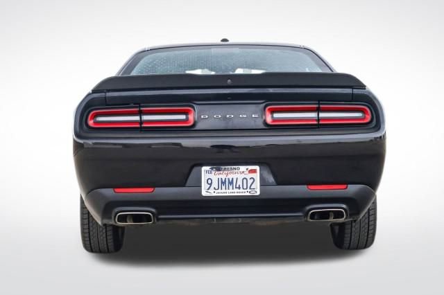 Used 2023 Dodge Challenger SXT image 6