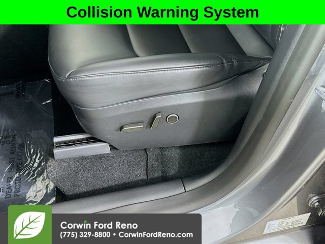 Used 2024 Tesla Model Y Long Range AWD/4WD image 18