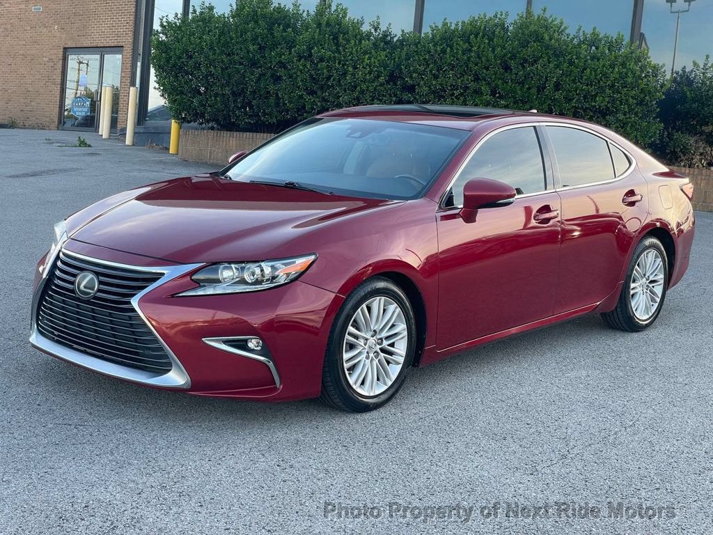 Used 2017 Lexus ES 350 w/ Premium Package FWD image 3