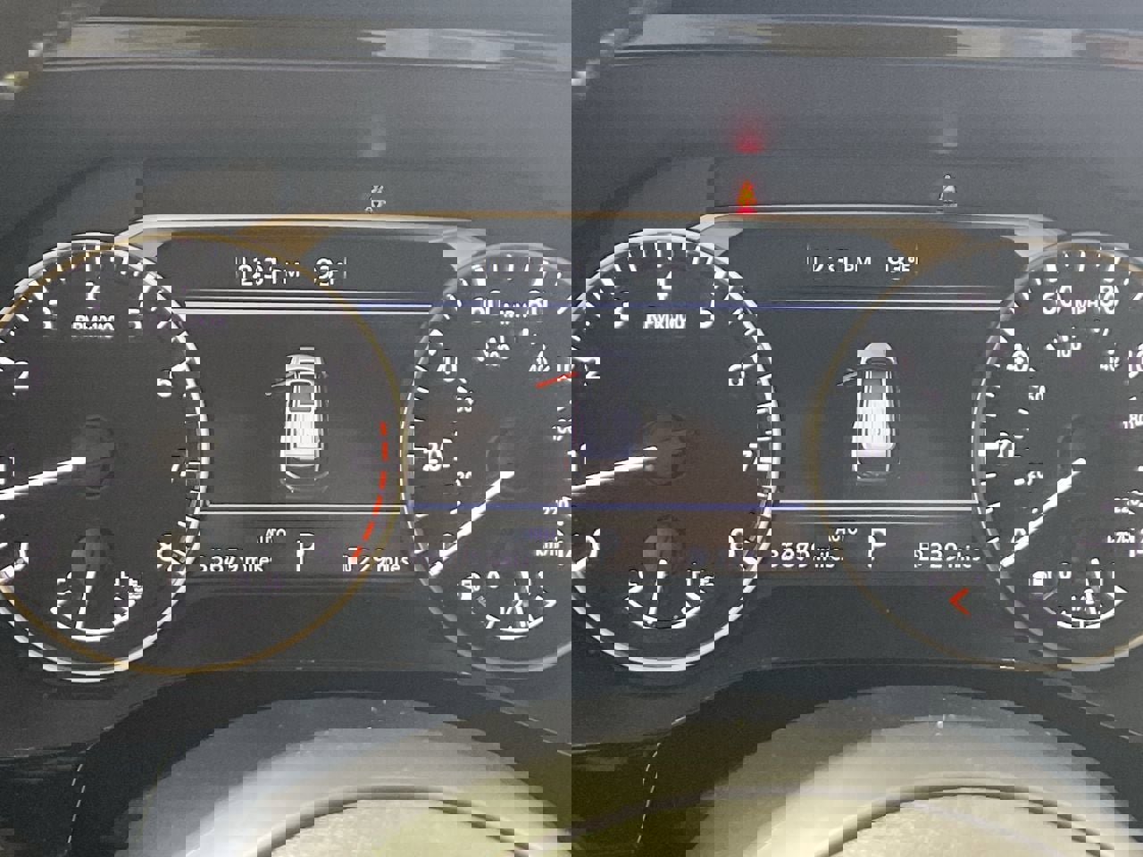 Used 2025 Nissan Pathfinder SV image 14