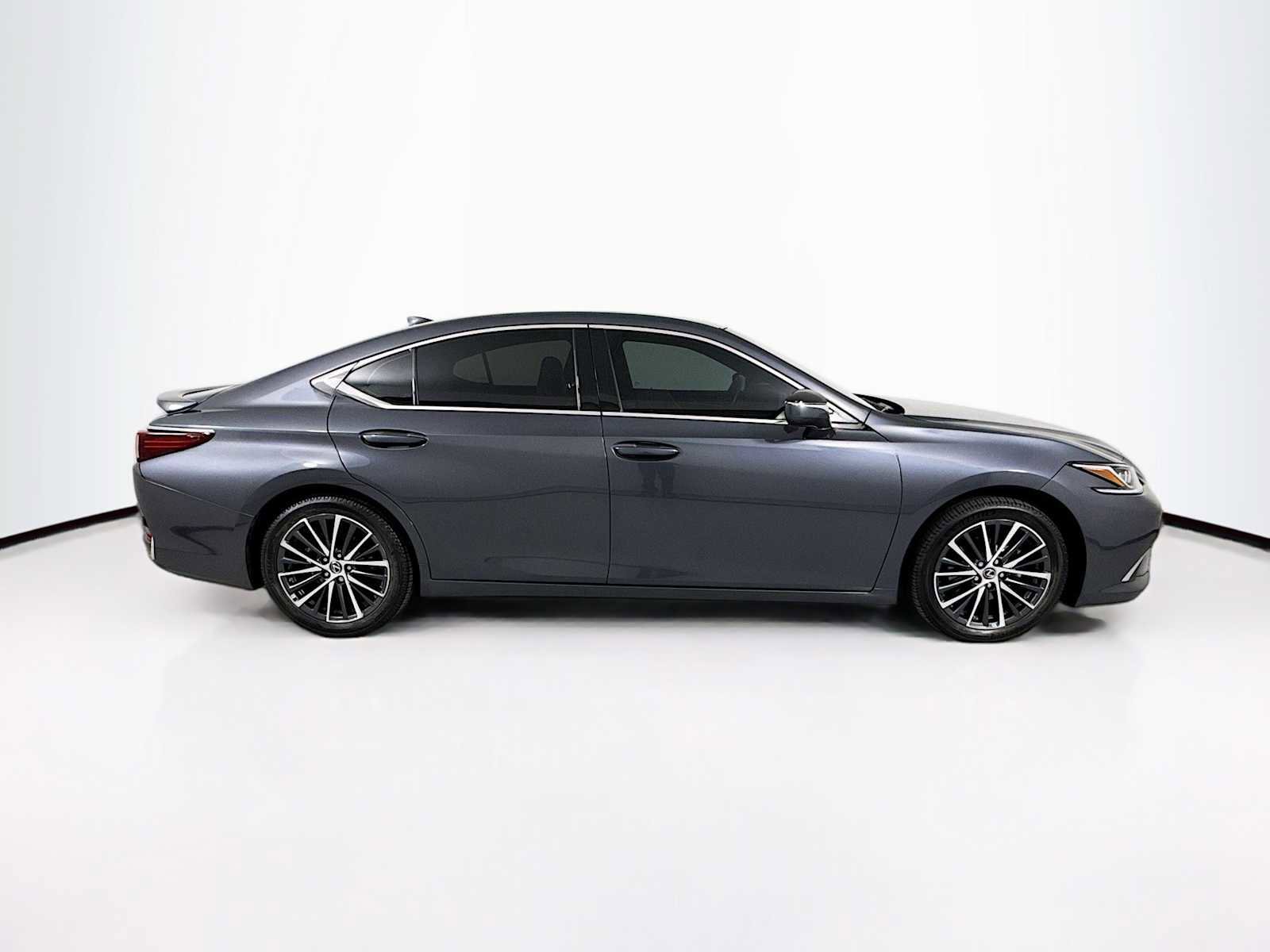 Used 2023 Lexus ES 300h w/ Premium Package FWD image 8