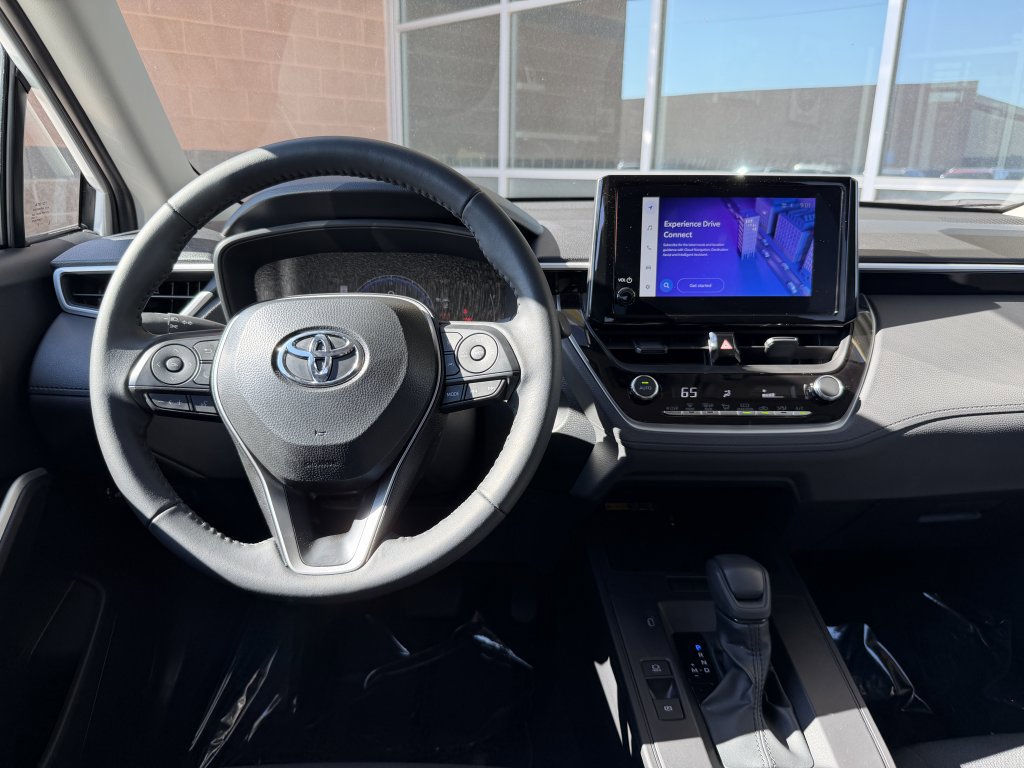 Used 2026 Toyota Corolla Cross LE image 15