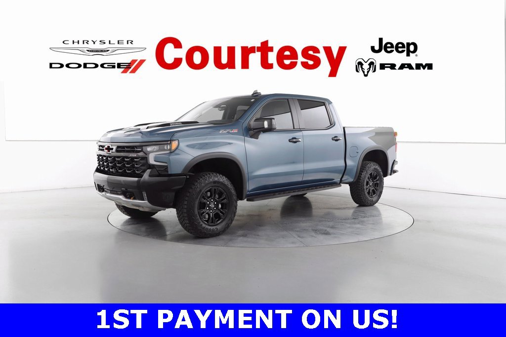 Used 2024 Chevrolet Silverado 1500 ZR2 w/ Technology Package image 9