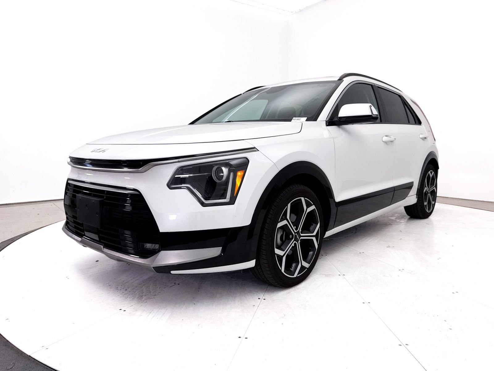Used 2023 Kia Niro EX Touring FWD image 14