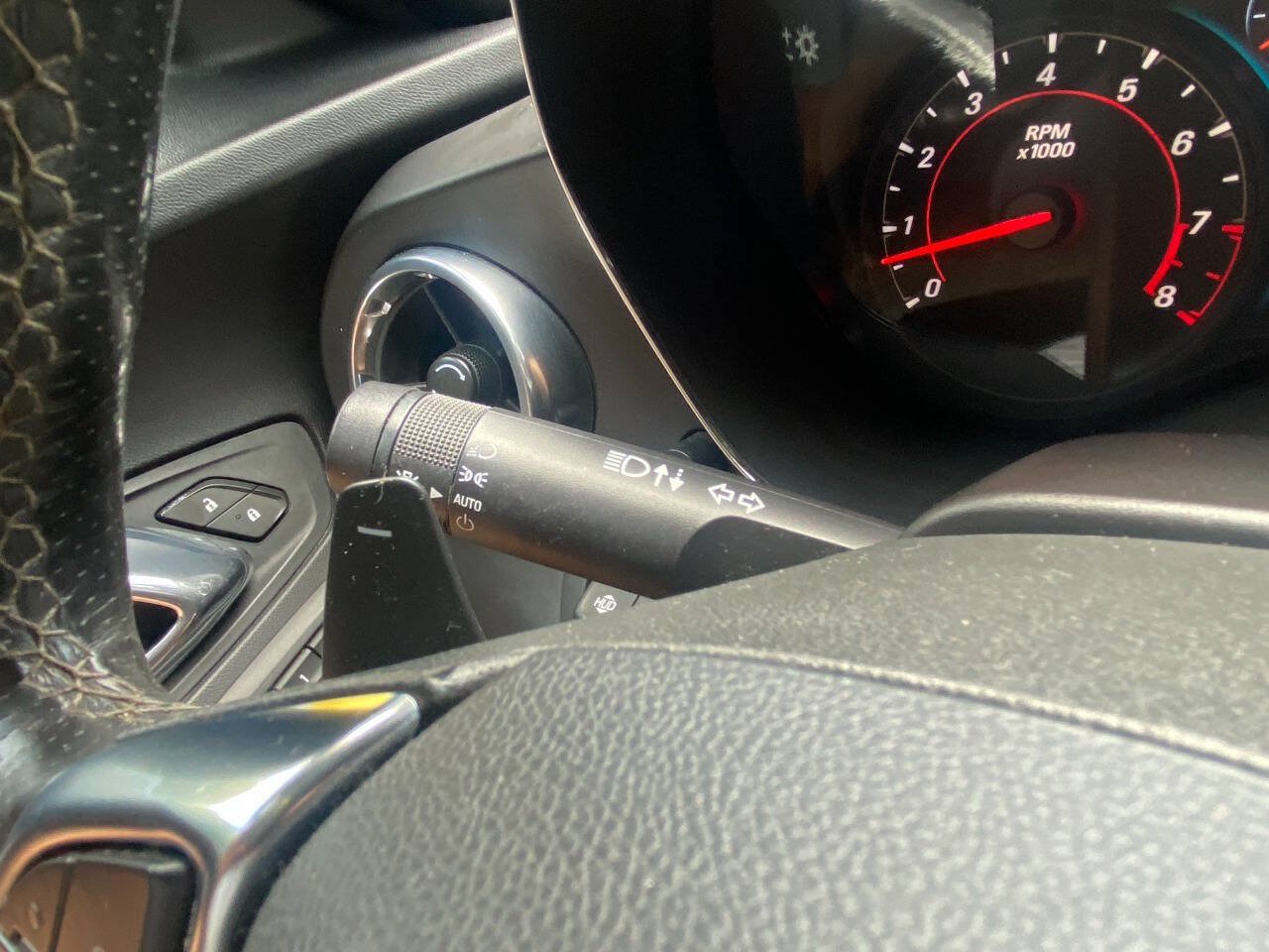 Used 2016 Chevrolet Camaro LT RWD image 29