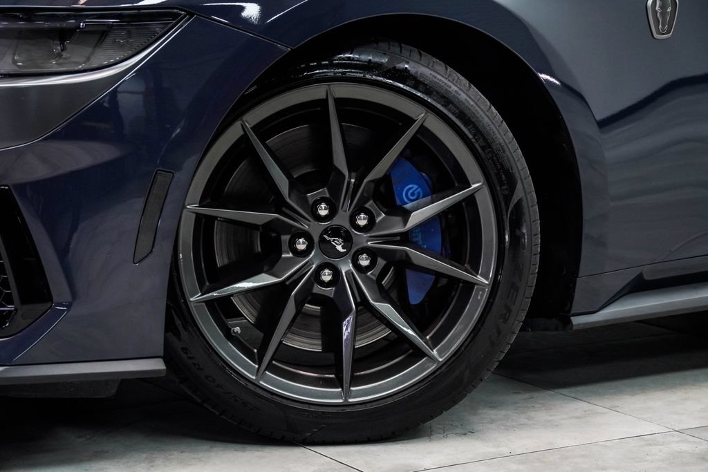 Used 2025 Ford Mustang Dark Horse RWD image 5