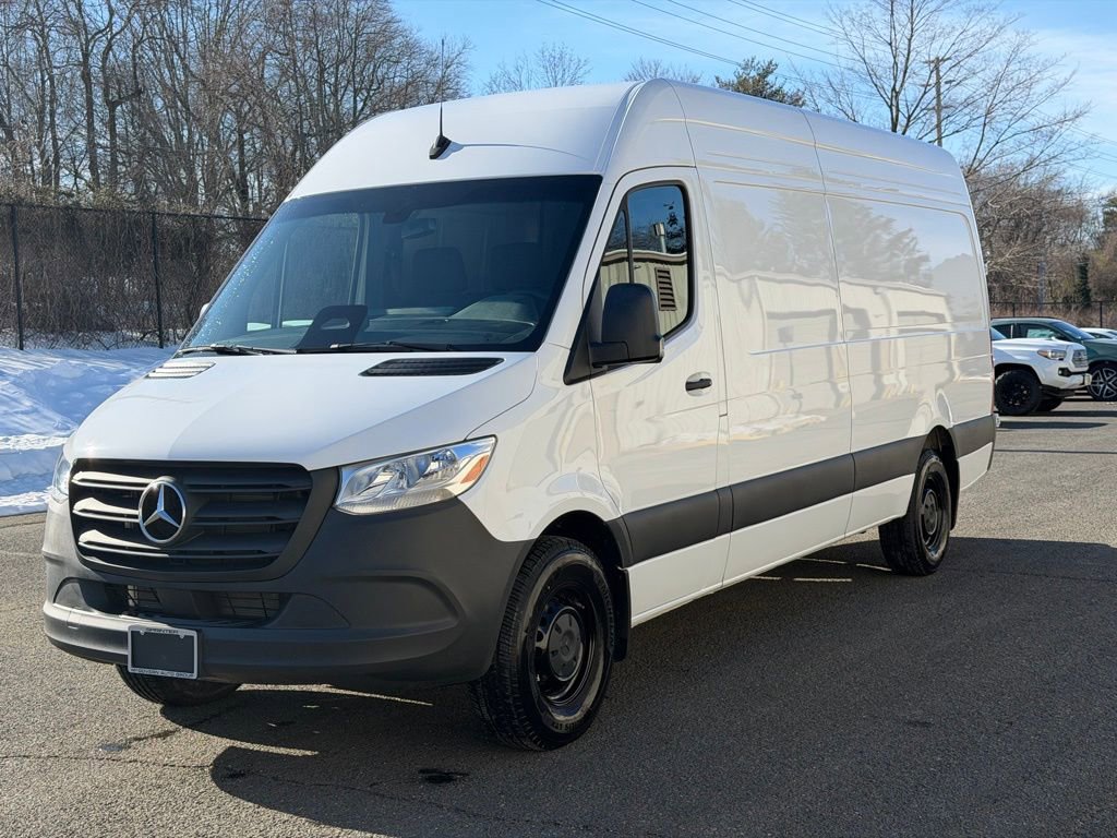 Used 2025 Mercedes-Benz Sprinter 2500 image 9