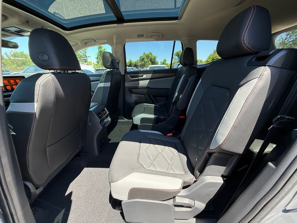 New 2026 Volkswagen Atlas Peak Edition AWD/4WD image 23