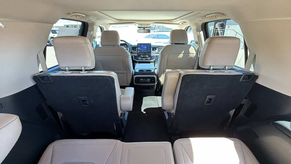 Used 2024 Ford Expedition Limited AWD/4WD image 13